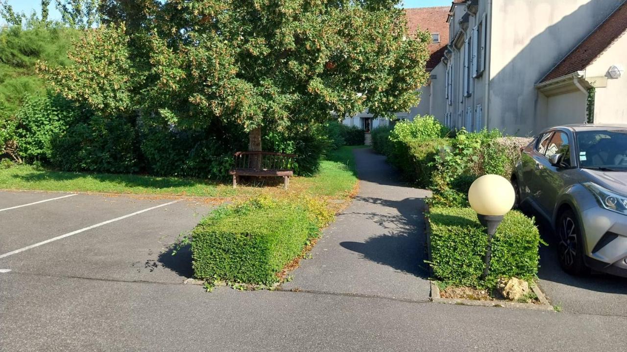 Appartement Cosy - Disneyland & Villages Nature Villeneuve-Saint-Denis Exterior photo